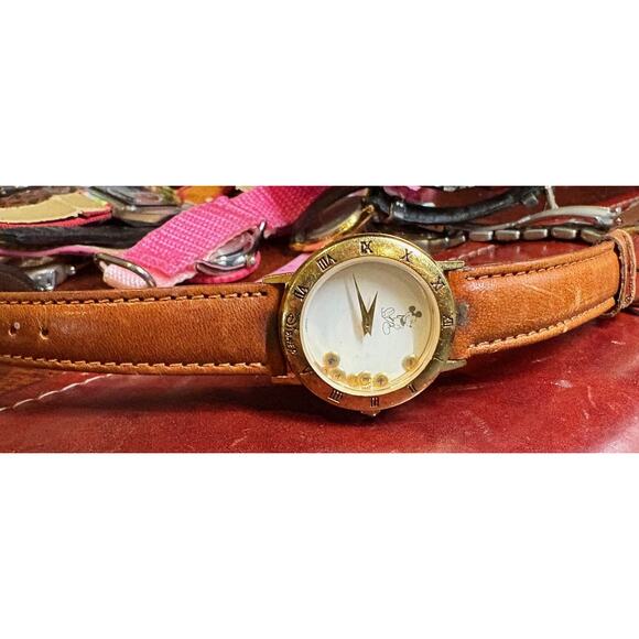 Women's 30mm Roise Gold Tone Disney Fossil Watch, Mickey Theme - Picture 2 of 4